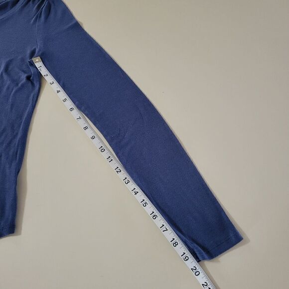 Express Women's Blue Crewneck Graphic Live in the Moment Long Sleeve Top - Picture 6 of 10